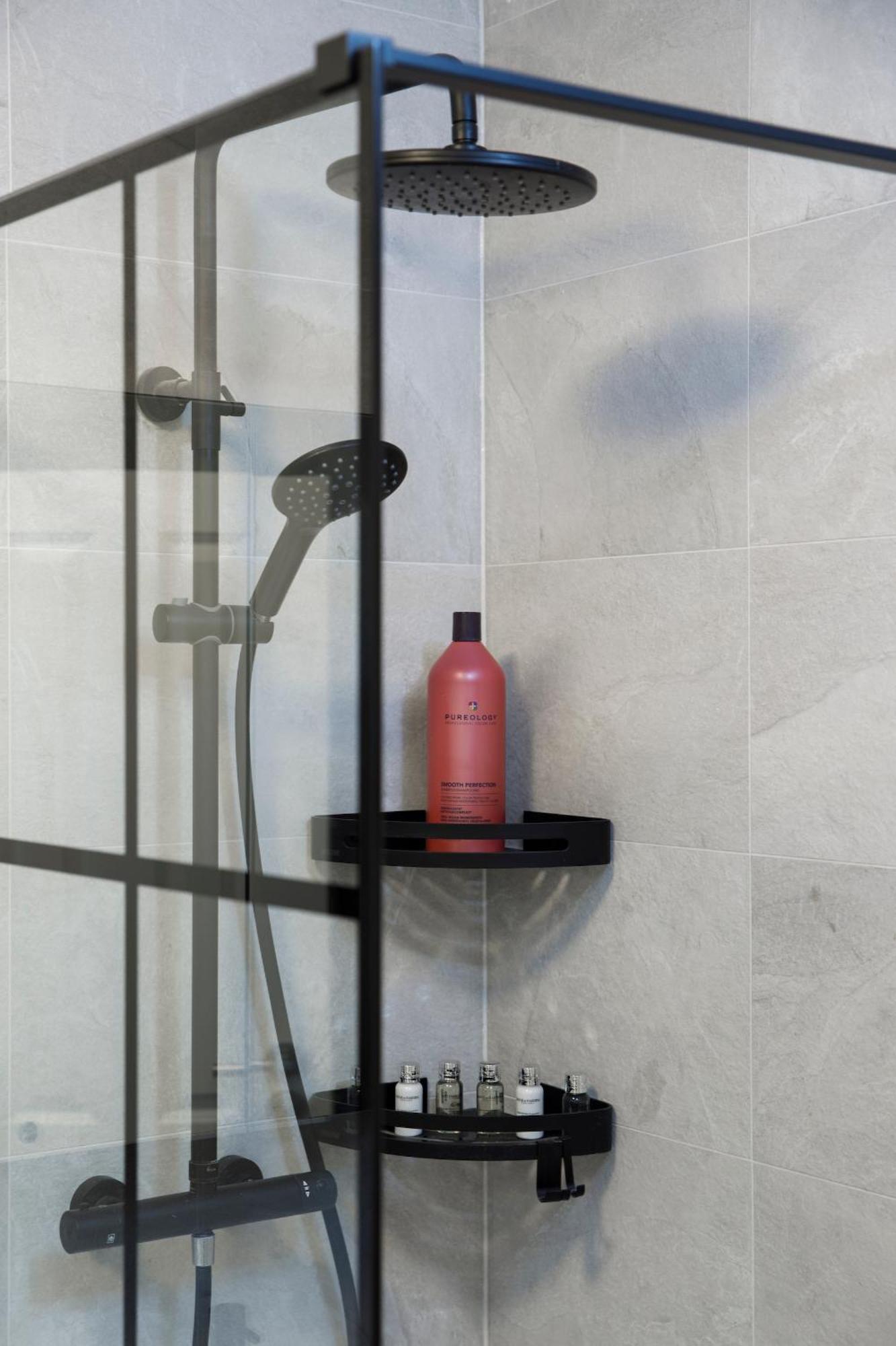 Spacious 2 Bedroom Apartment With Beautiful Garde Brighton Bagian luar foto
